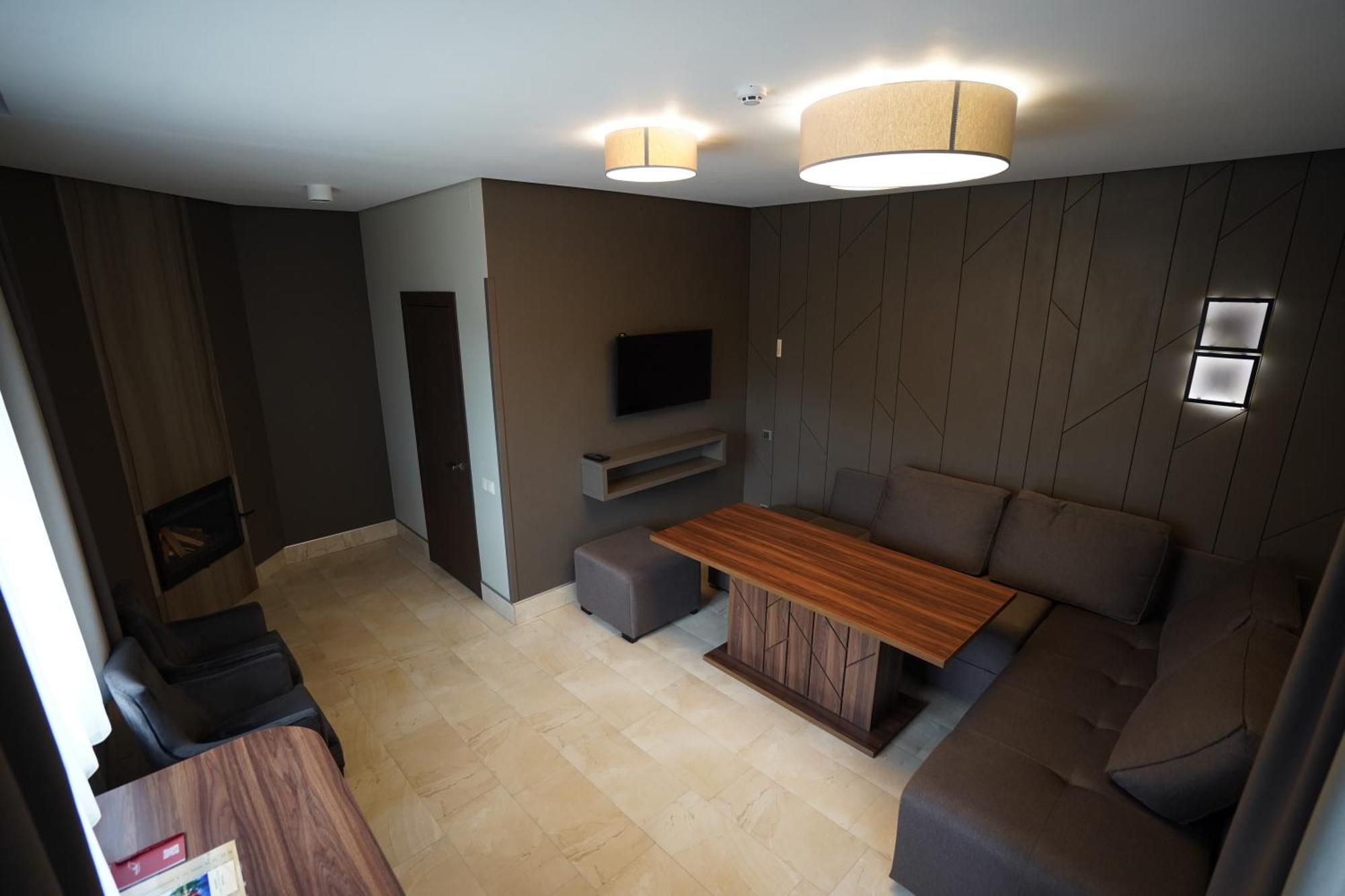Hotel Ozero Vita Nizhniy Studenyy エクステリア 写真