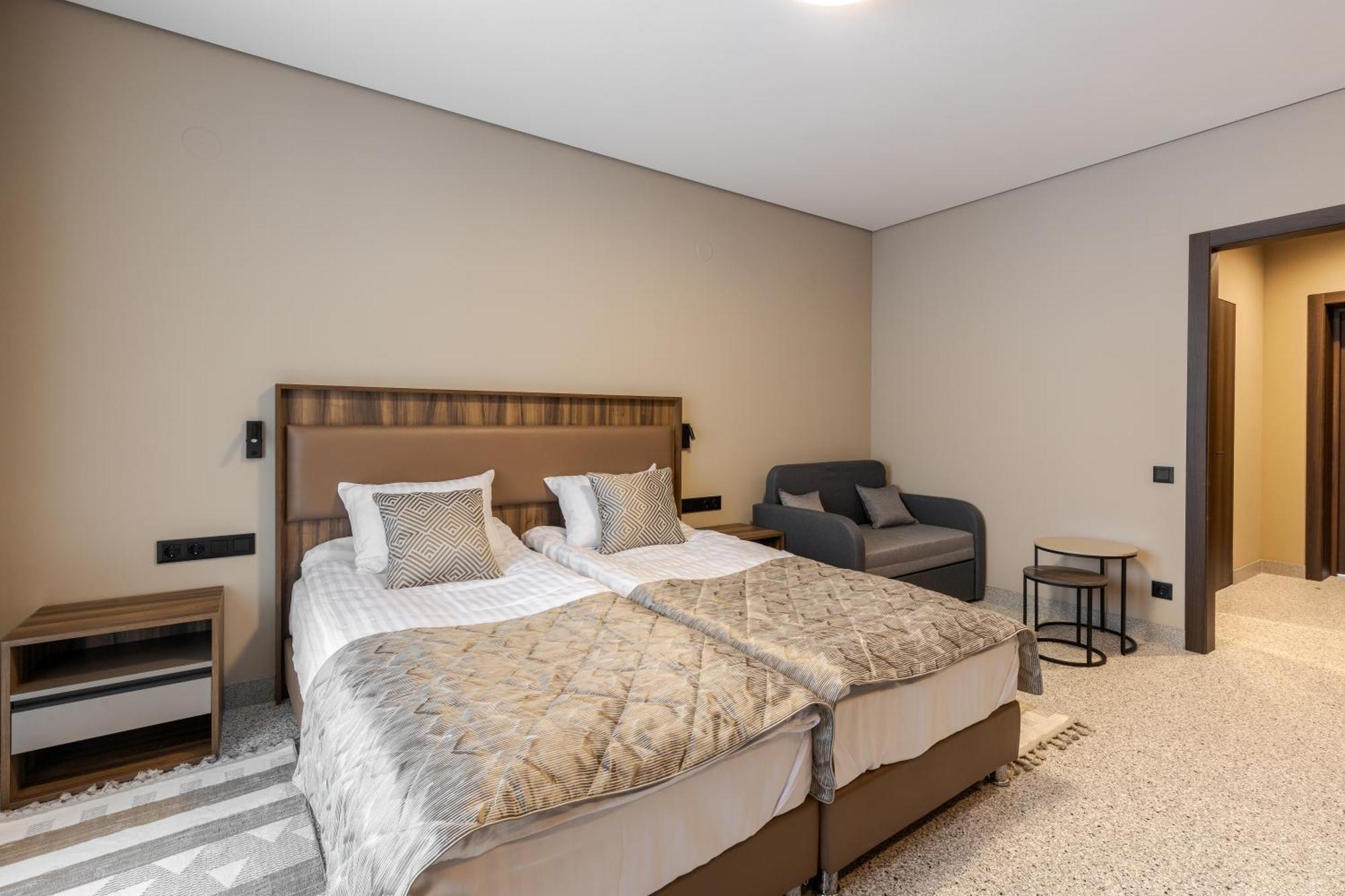 Hotel Ozero Vita Nizhniy Studenyy エクステリア 写真