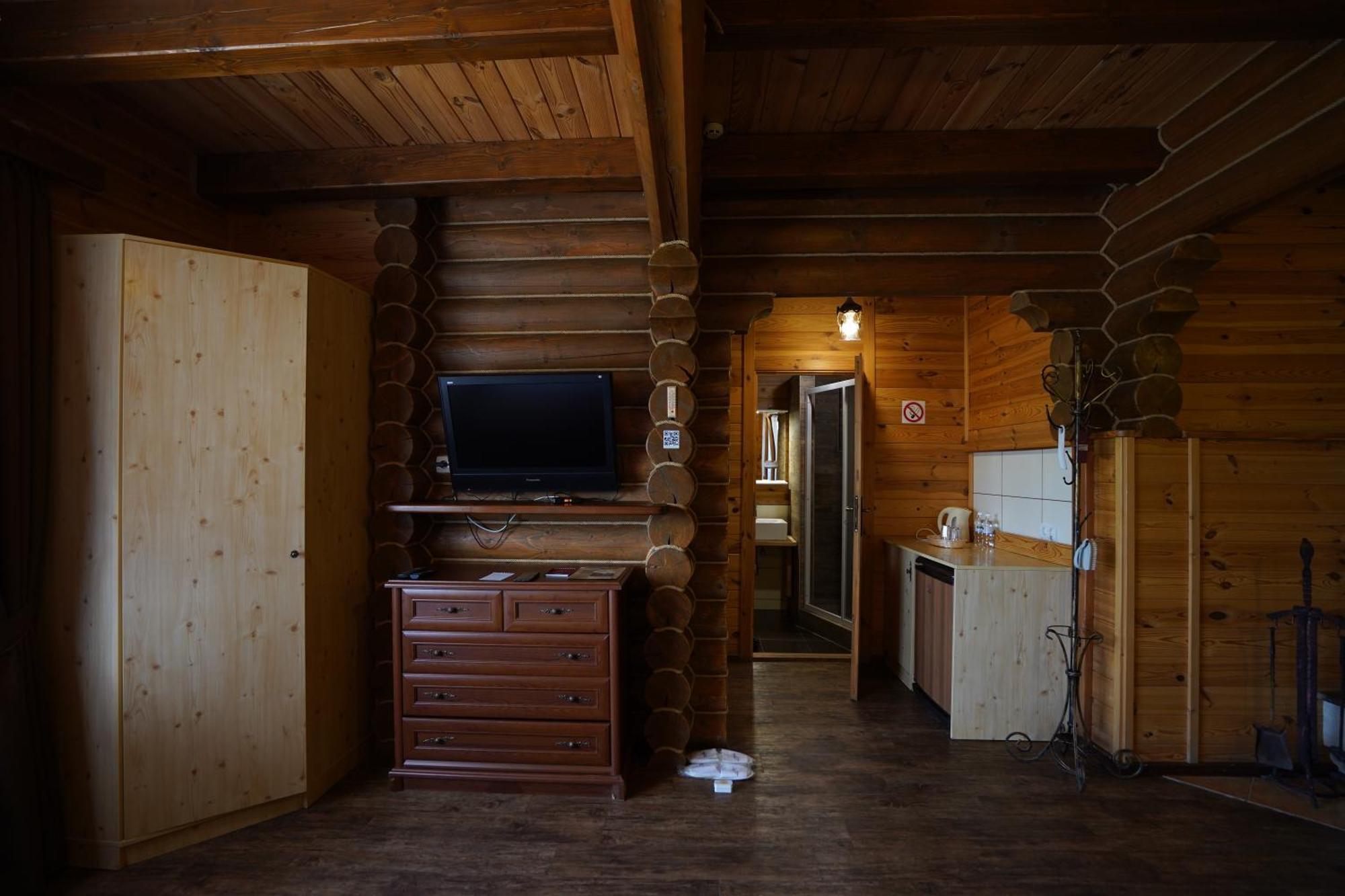 Hotel Ozero Vita Nizhniy Studenyy エクステリア 写真