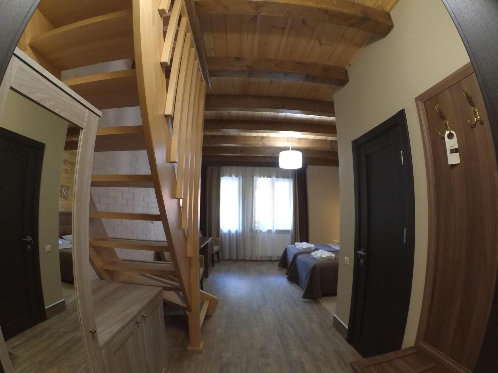 Hotel Ozero Vita Nizhniy Studenyy エクステリア 写真